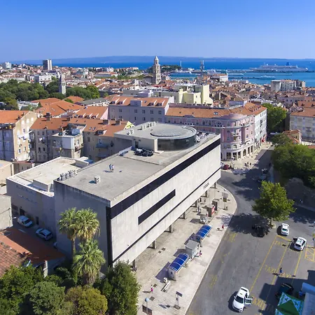 Prima Life Hotell 4*